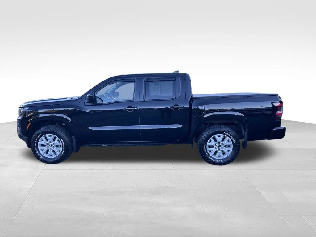 Used 2023 Black Nissan SV image 2