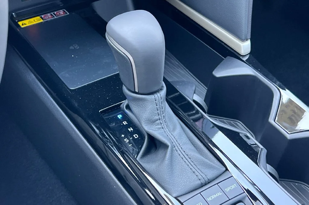 New 2026 Wind Chill Pearl Toyota XSE image 23