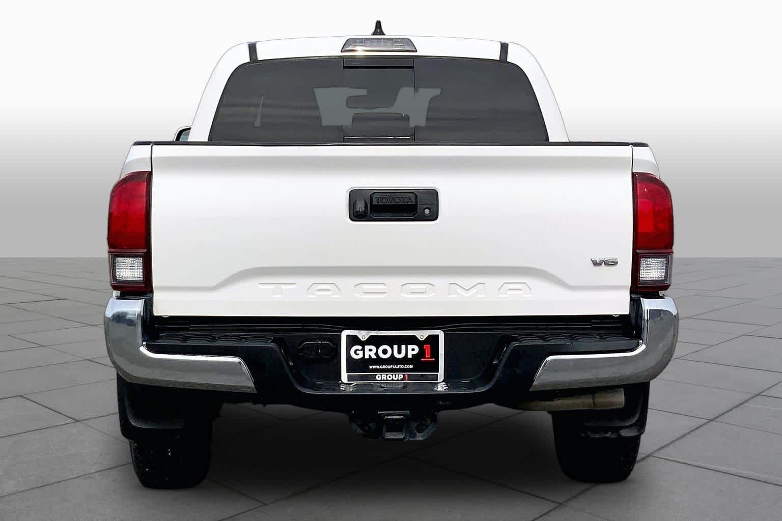 Used 2021 Super White Toyota SR5 image 5