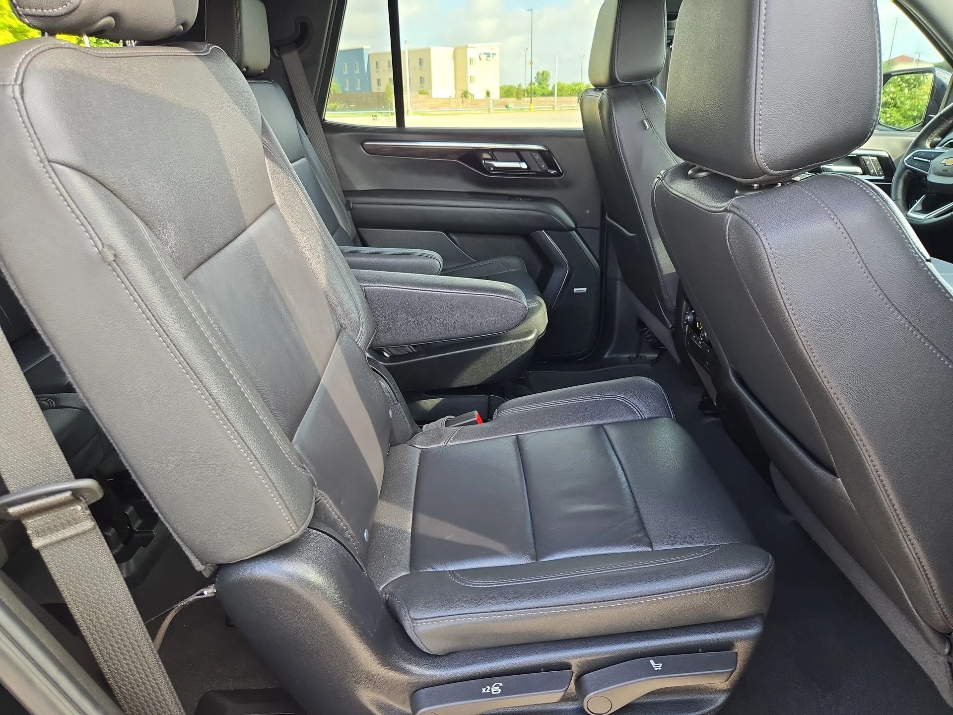 Used 2025 Black Chevrolet LT image 29