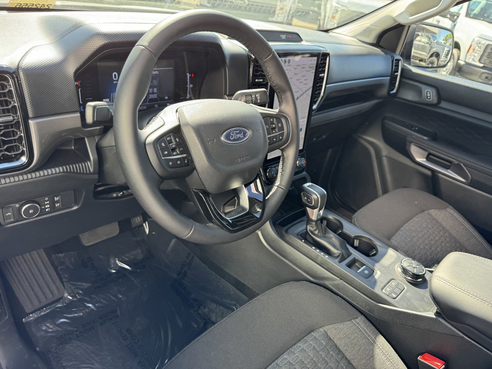 New 2024 Oxford White Ford XLT image 13