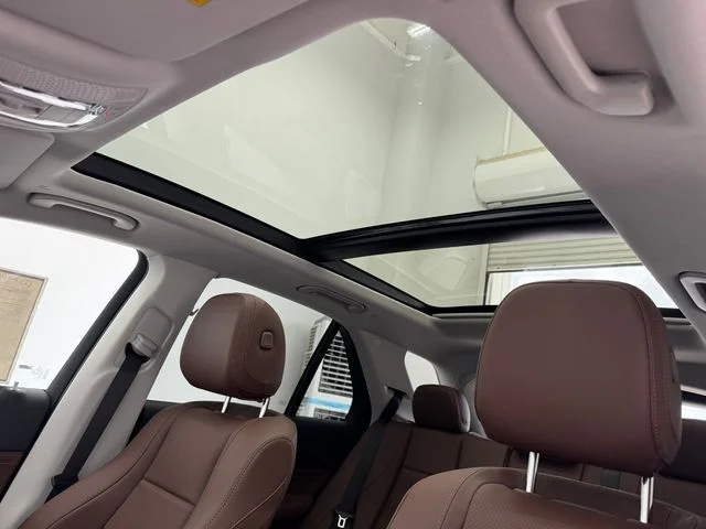 New 2026 Polar White Mercedes-Benz GLE 350 image 5