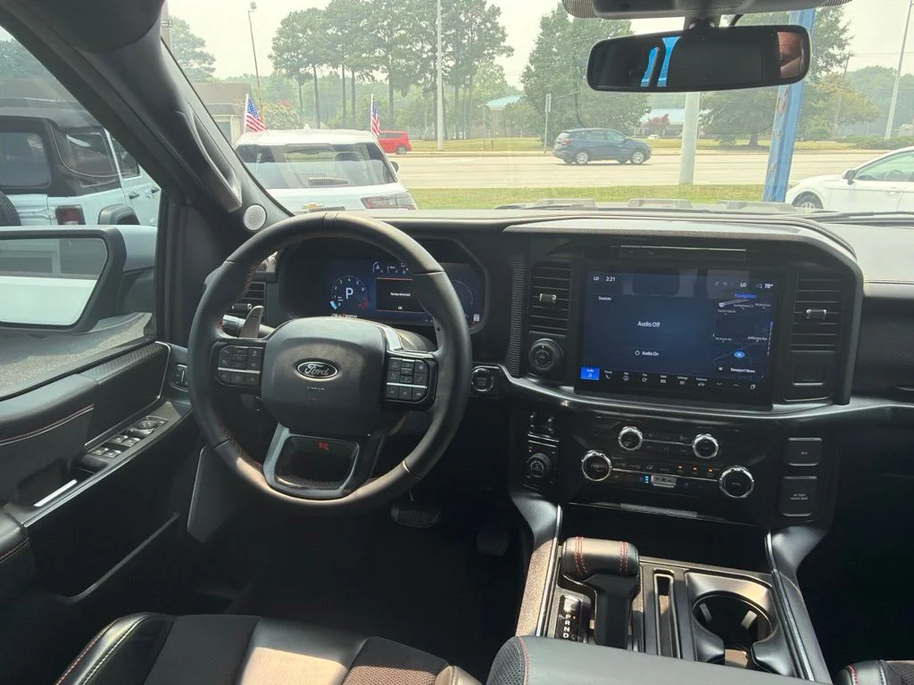 Used 2025 White Ford Raptor image 9