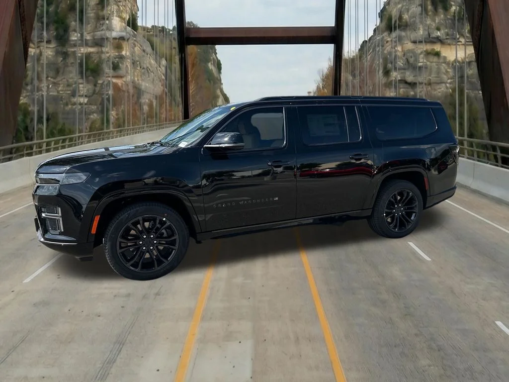 New 2026 High Gloss Black Exterior Paint Jeep Summit Reserve image 4