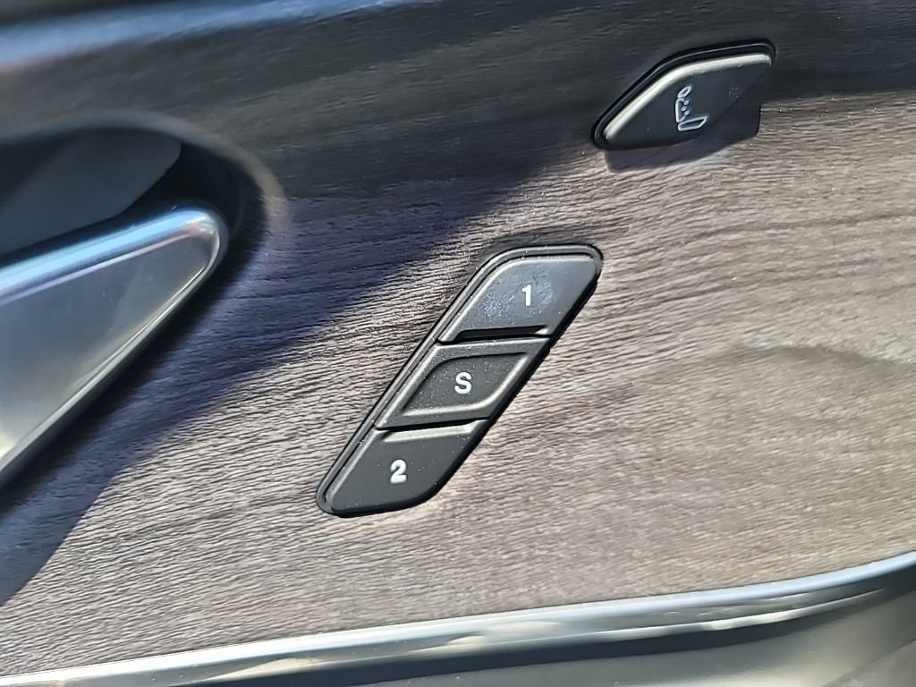 2023 Jeep Grand Cherokee Overland - Photo 13