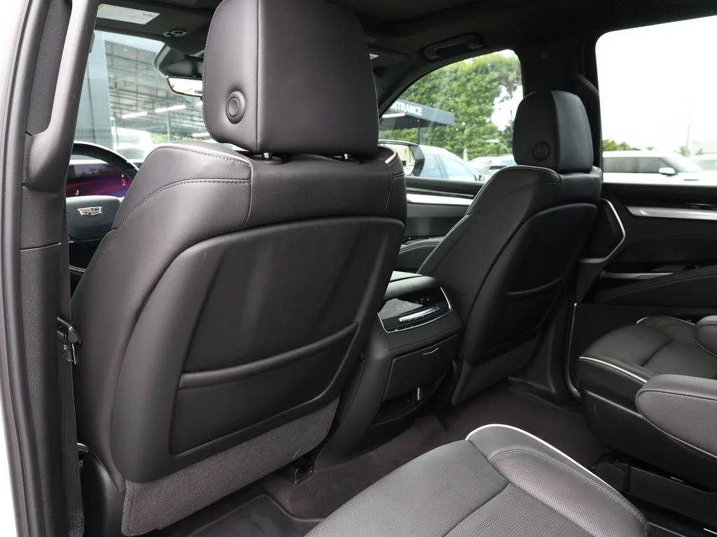 Used 2025 White Cadillac Premium image 22