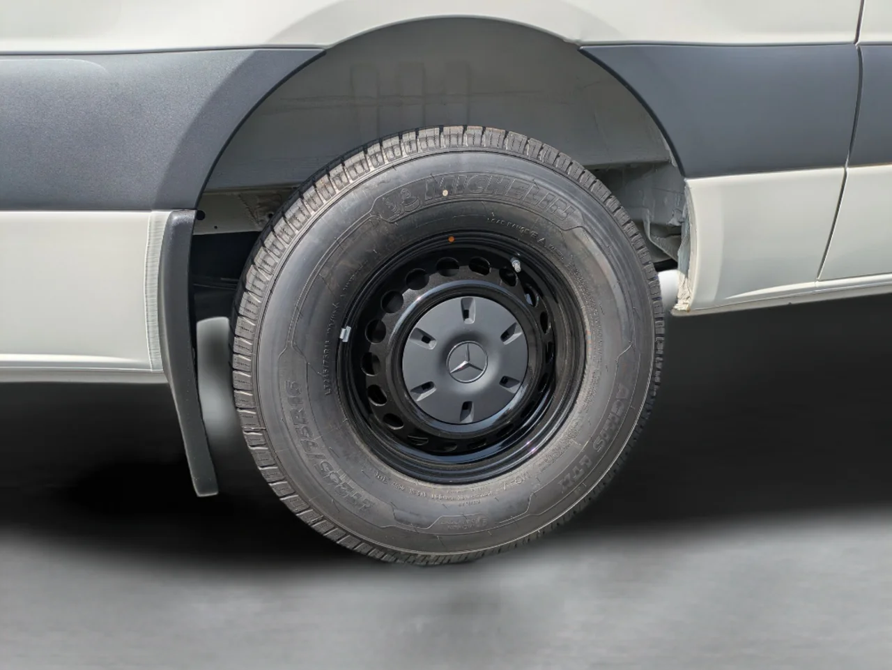 2025 Mercedes-Benz Sprinter Crew Van Base - Photo 10