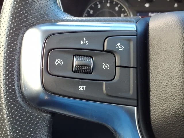 Used 2024 White Chevrolet LT image 32