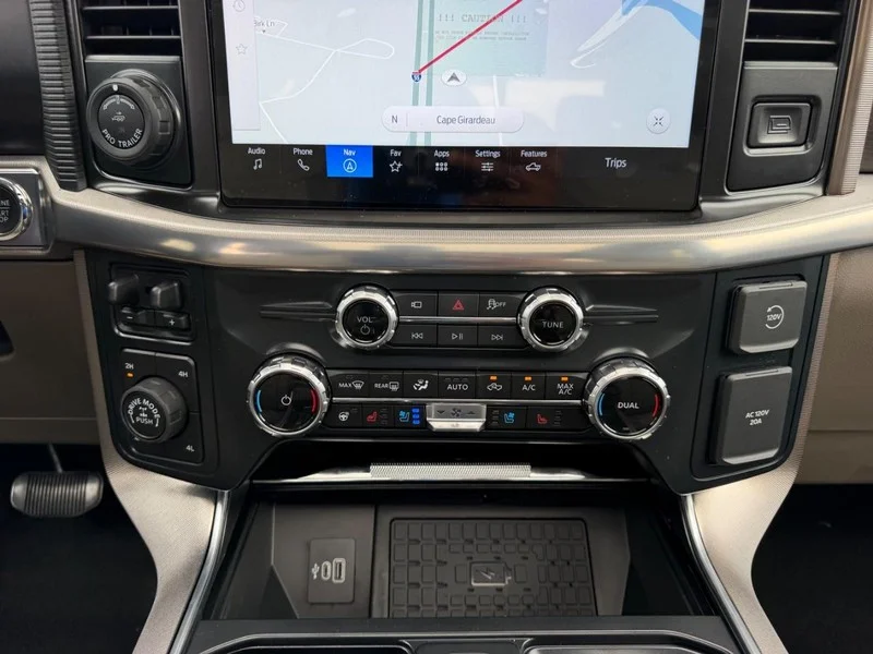 New 2026 Marsh Gray Ford Platinum® image 16