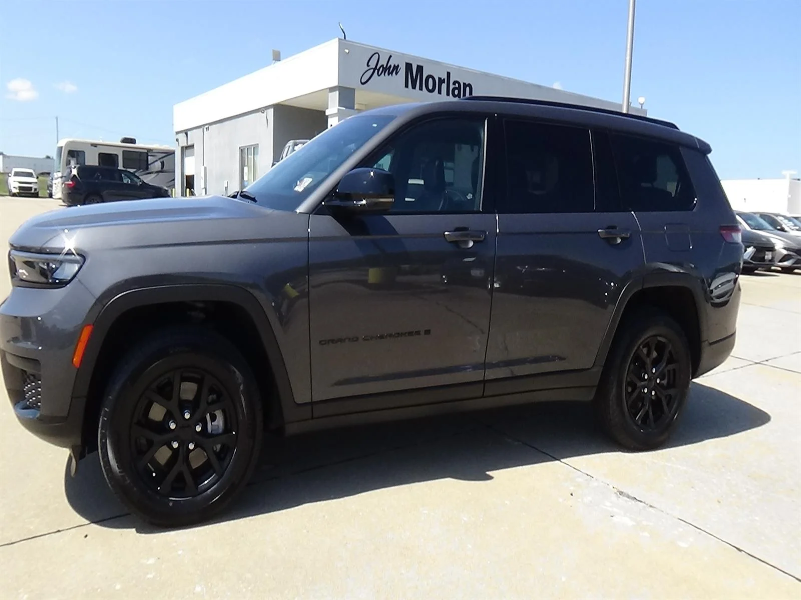 Certified Used 2025 Baltic Gray Metallic Clear Coat (pas) Jeep Altitude X image 1