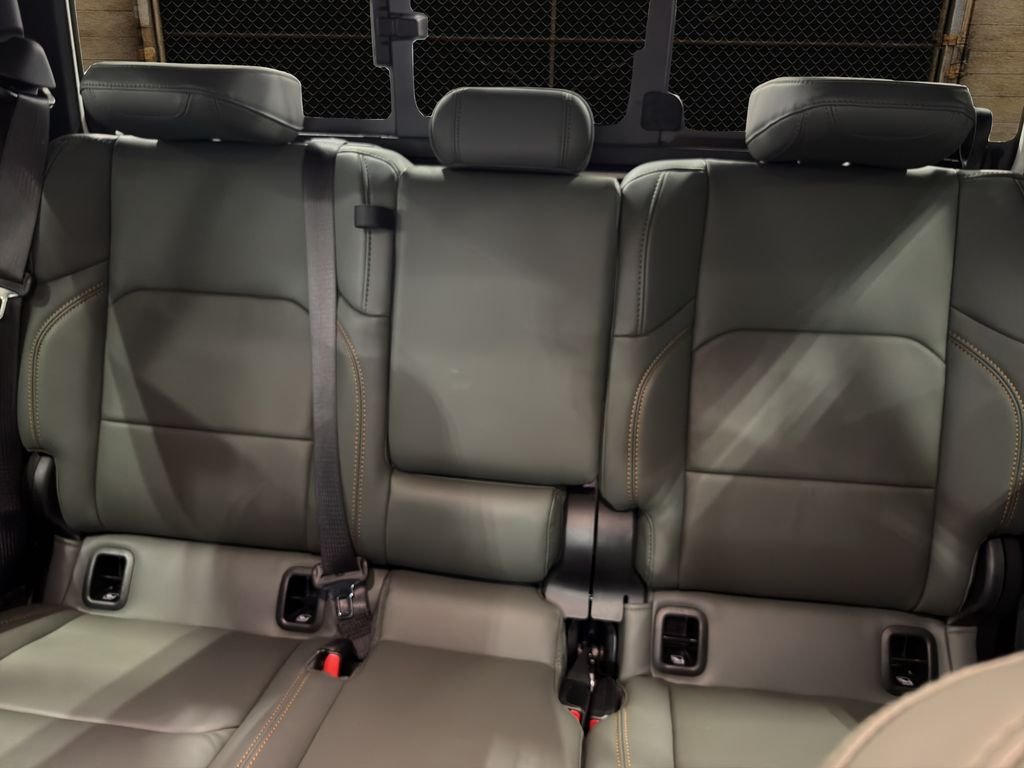 Used 2024 Bright White Clearcoat Jeep Mojave X image 38