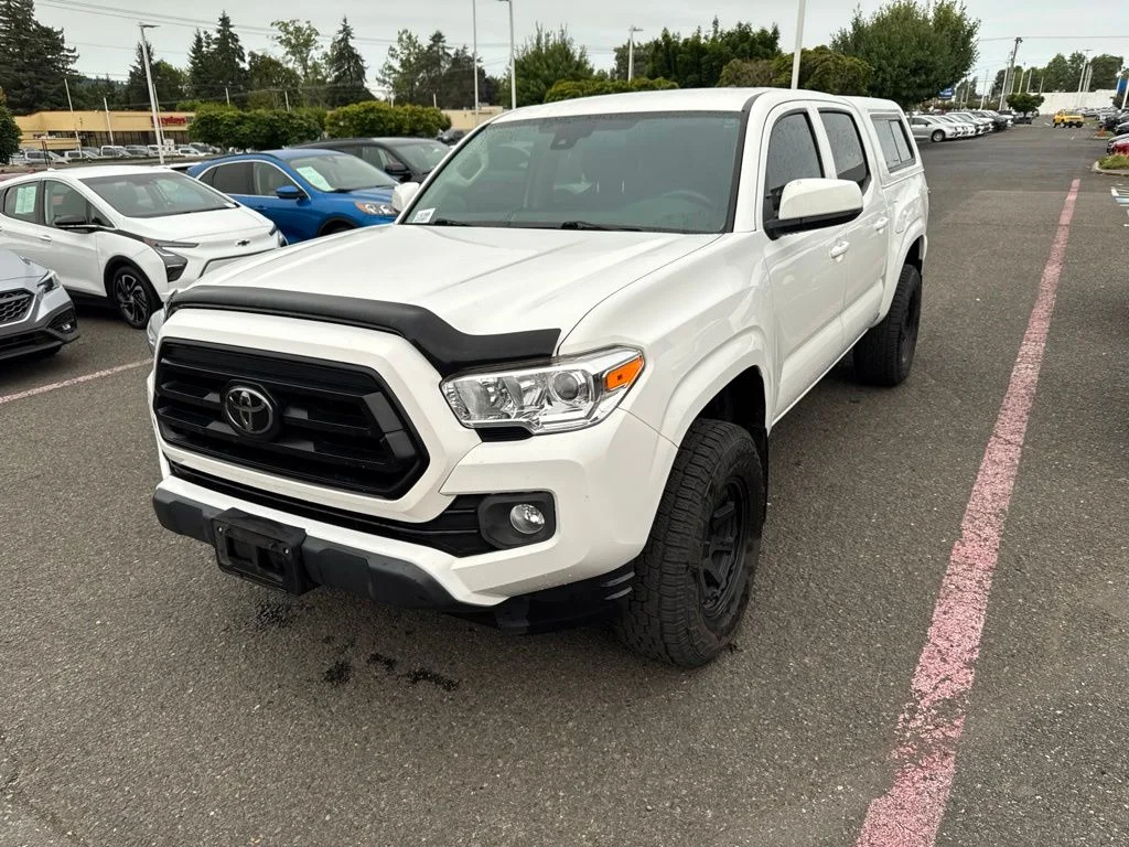 Used 2022 White Toyota SR image 3