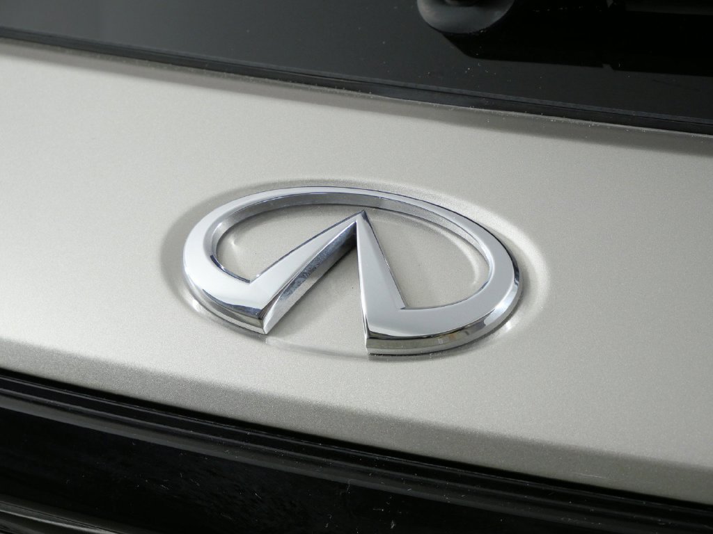Used 2025 Black INFINITI Autograph image 12