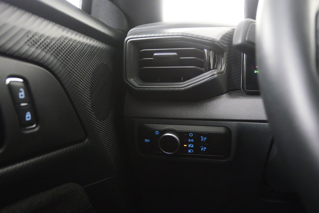 Used 2025 Vapor Blue Ford EcoBoost image 20