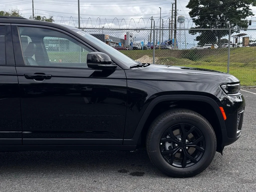 New 2026 Black Jeep Altitude image 13