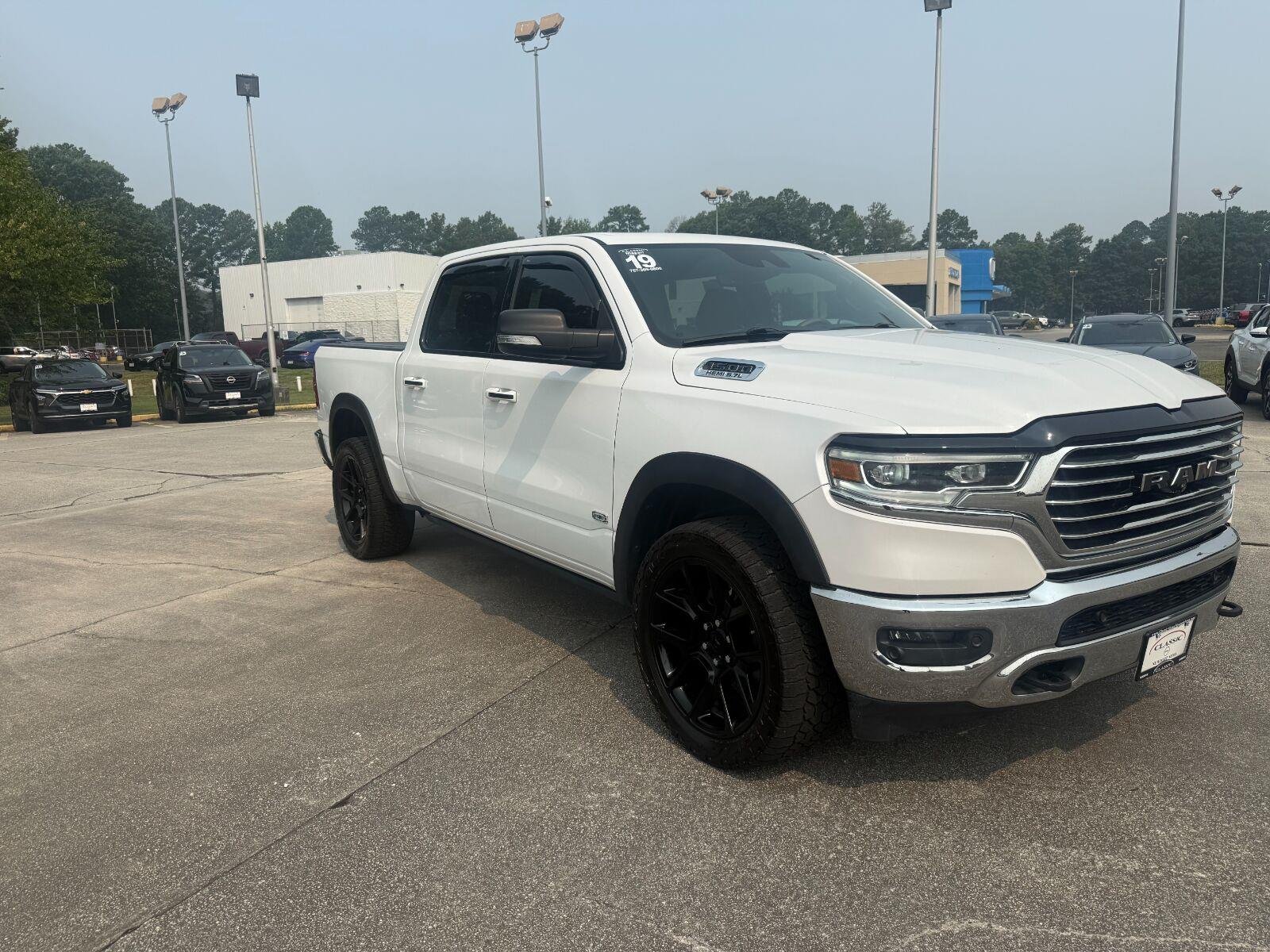 Used 2019 Ivory White Tri-Coat Pearlcoat Ram Longhorn image 6