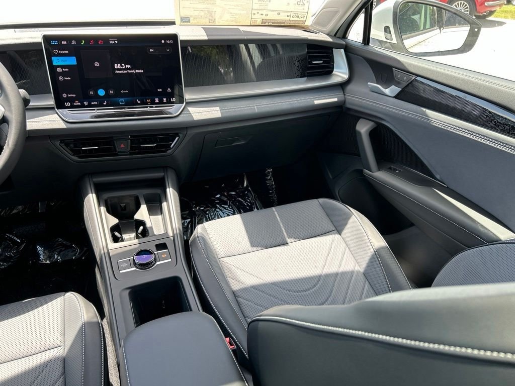 New 2026 White Volkswagen 2.0T SE image 11