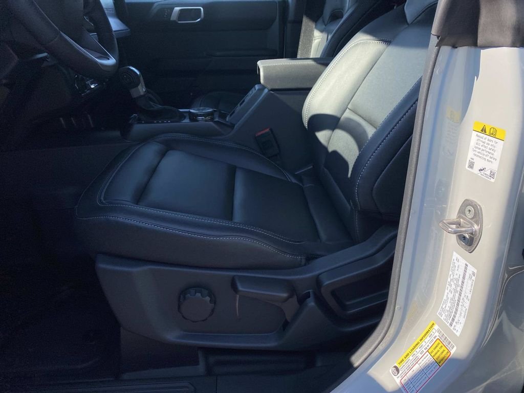 New 2026 Avalanche Gray Ford Big Bend® image 12