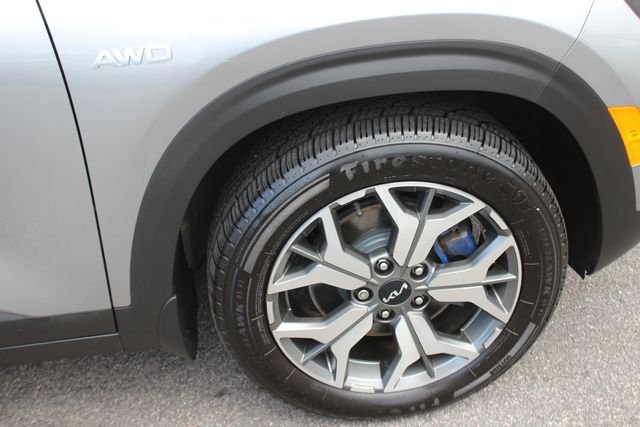Used 2022 Gray Kia EX image 36