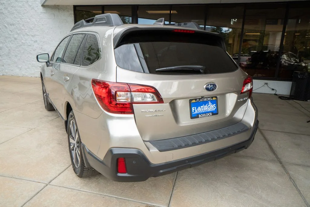Used 2019 Gray Subaru 2.5i image 5