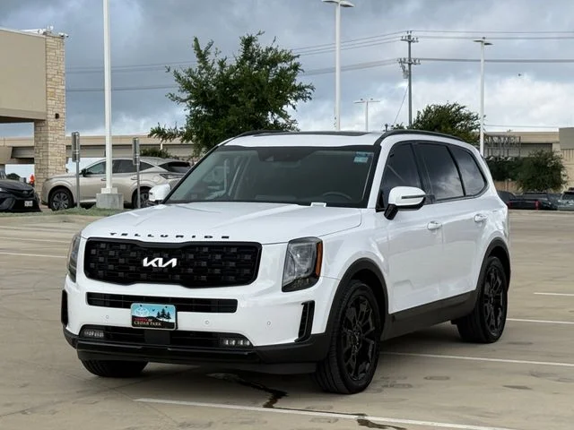 Used 2022 White Kia SX image 7