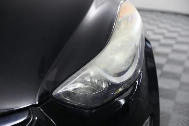 Used 2013 Black Hyundai GLS image 10