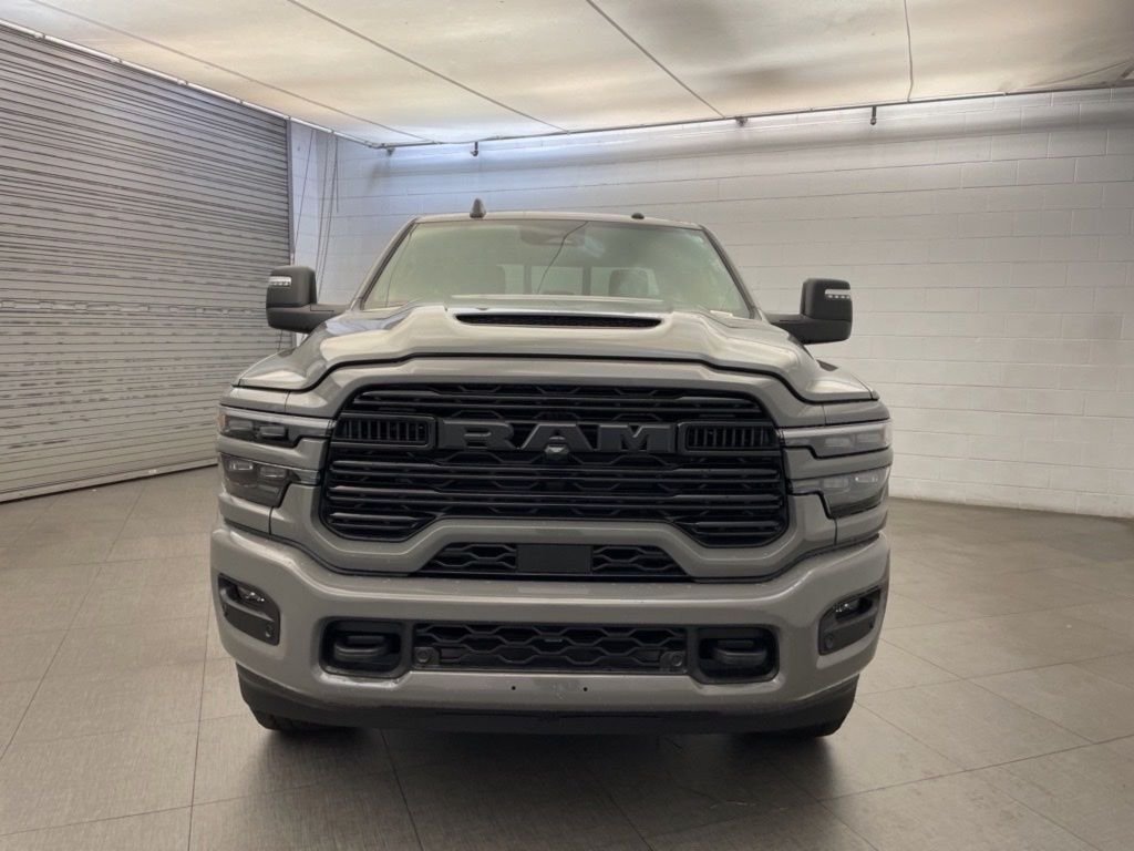 New 2026 Ceramic Gray Clear-Coat Exterior Paint RAM Laramie image 9