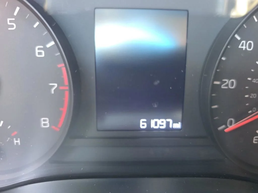 Used 2023 Black Kia S image 9
