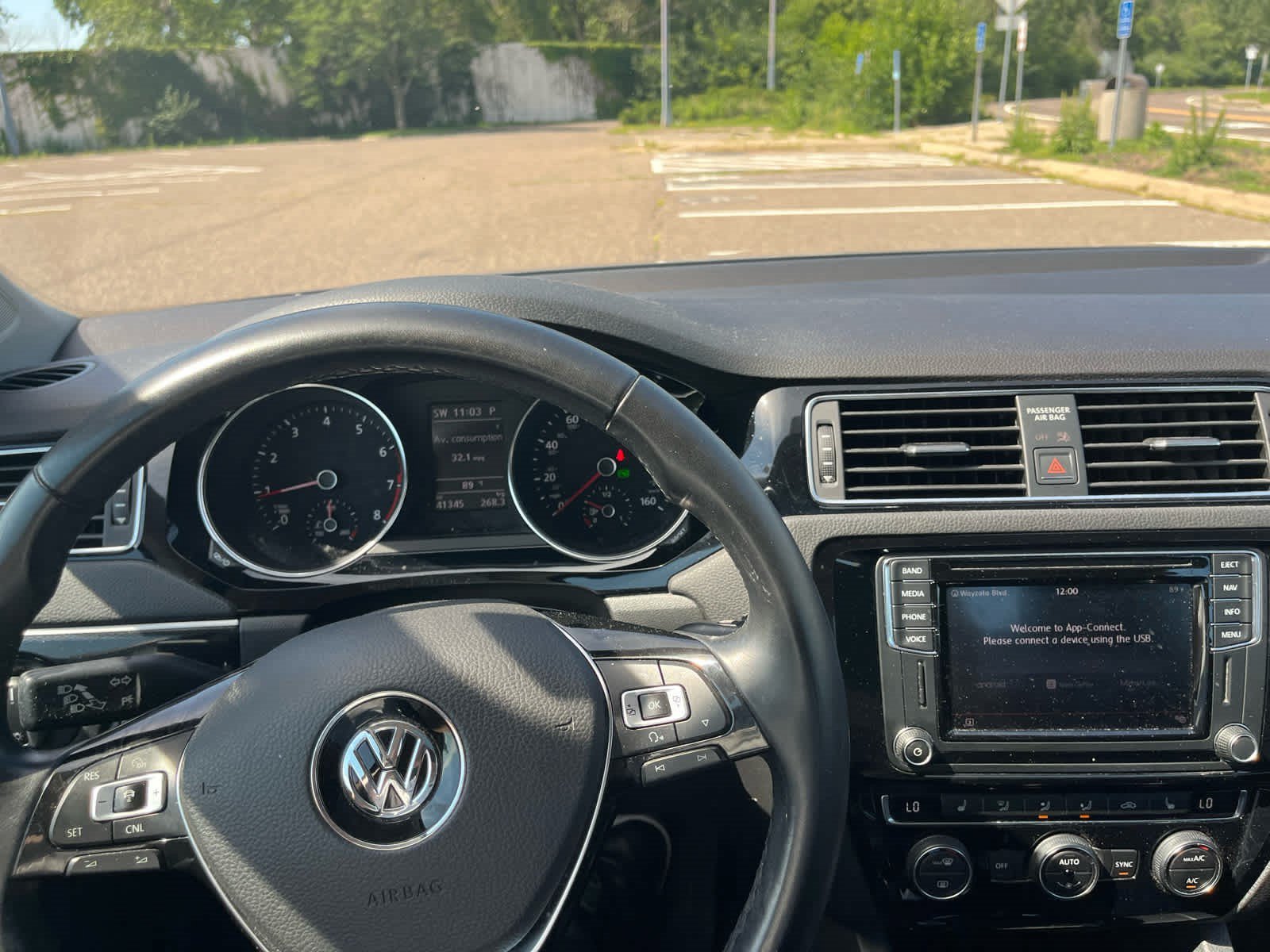 Used 2017 Platinum Gray Metallic Volkswagen 1.8T SEL image 16
