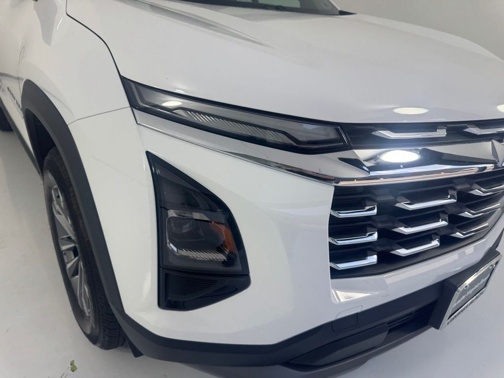 Used 2026 White Chevrolet LT image 11