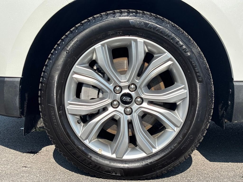 Used 2023 White Ford Titanium image 9