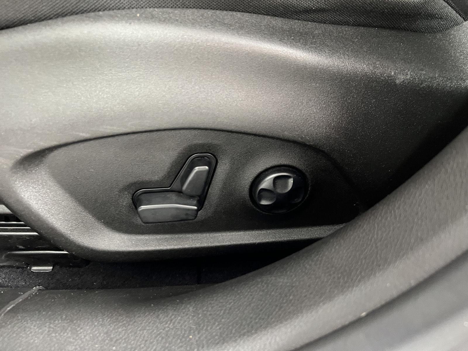 Used 2021 Glacier Metallic Clearcoat Jeep Trailhawk image 26
