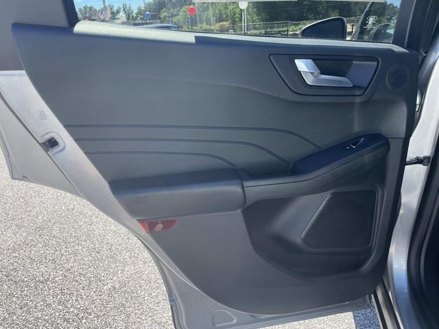 Used 2022 Silver Ford SEL image 11