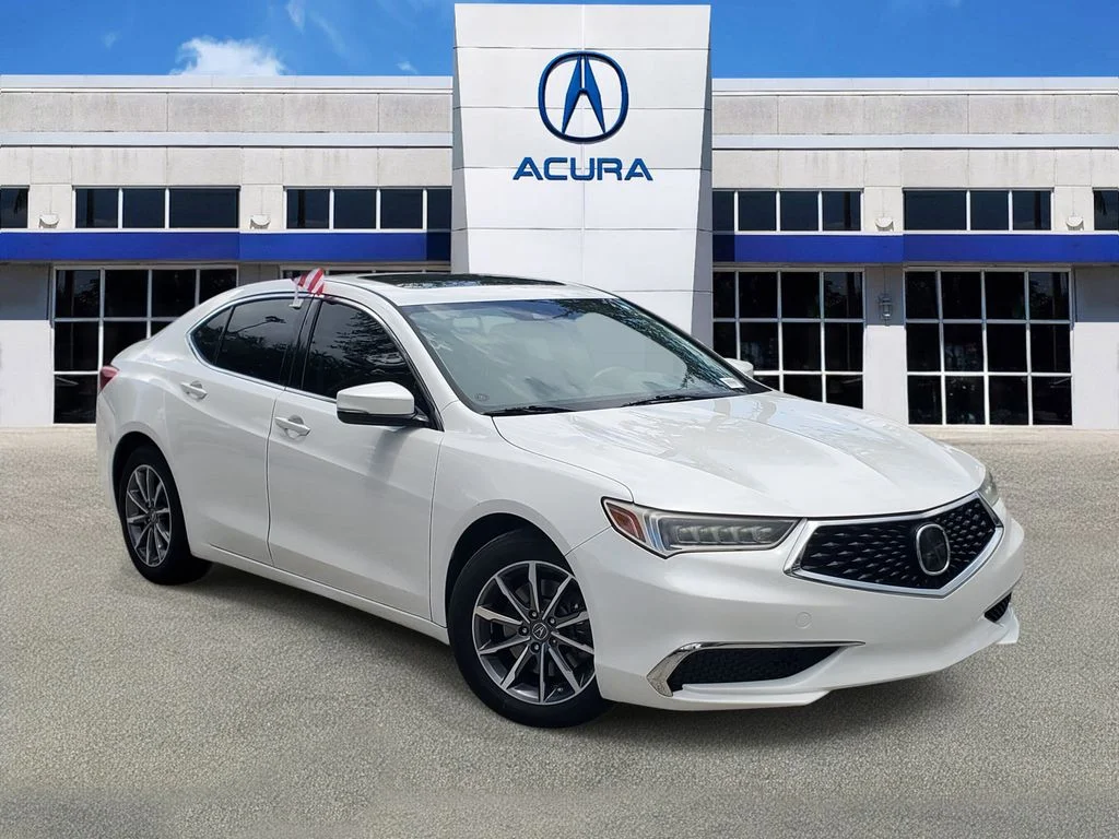 Used 2020 White Acura 2.4L image 1