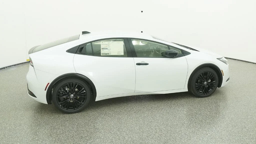 New 2026 Wind Chill Pearl Toyota Nightshade Edition image 17