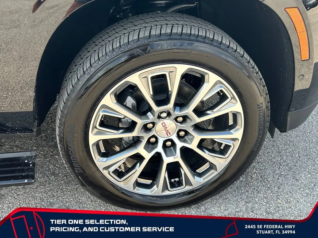 2026 GMC Yukon Denali - Photo 21