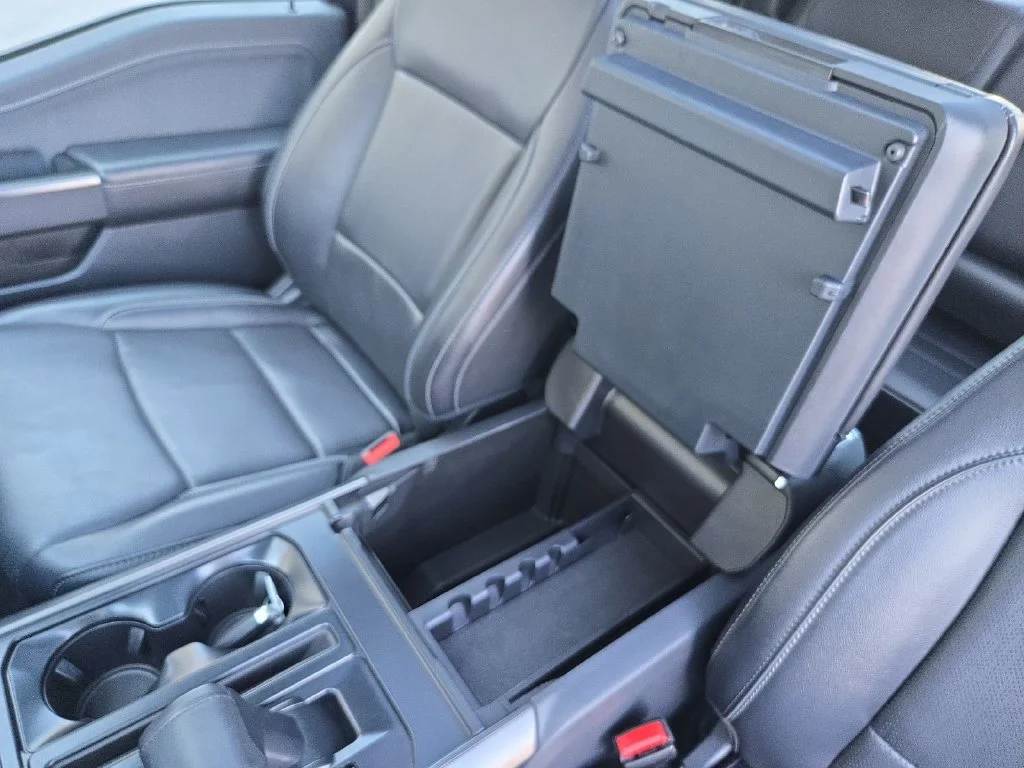 Used 2025 Blue Ford Lariat image 33