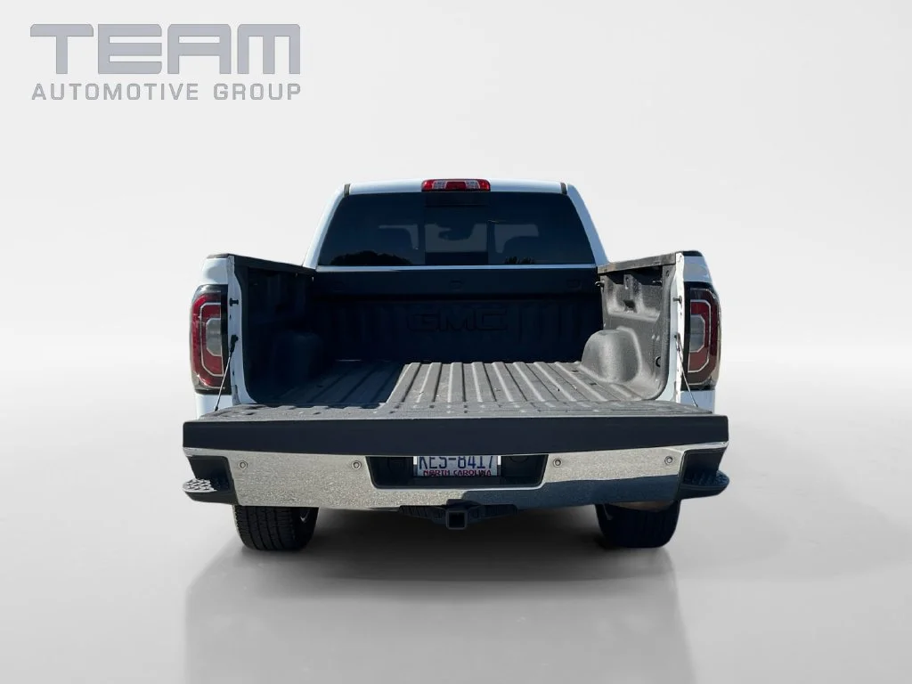 Used 2018 SUMMIT WHITE GMC SLT image 12