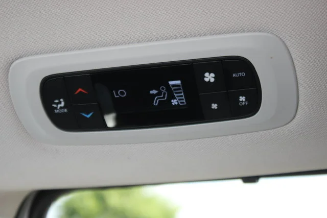 Used 2024 White Chrysler Select Road Tripper image 23