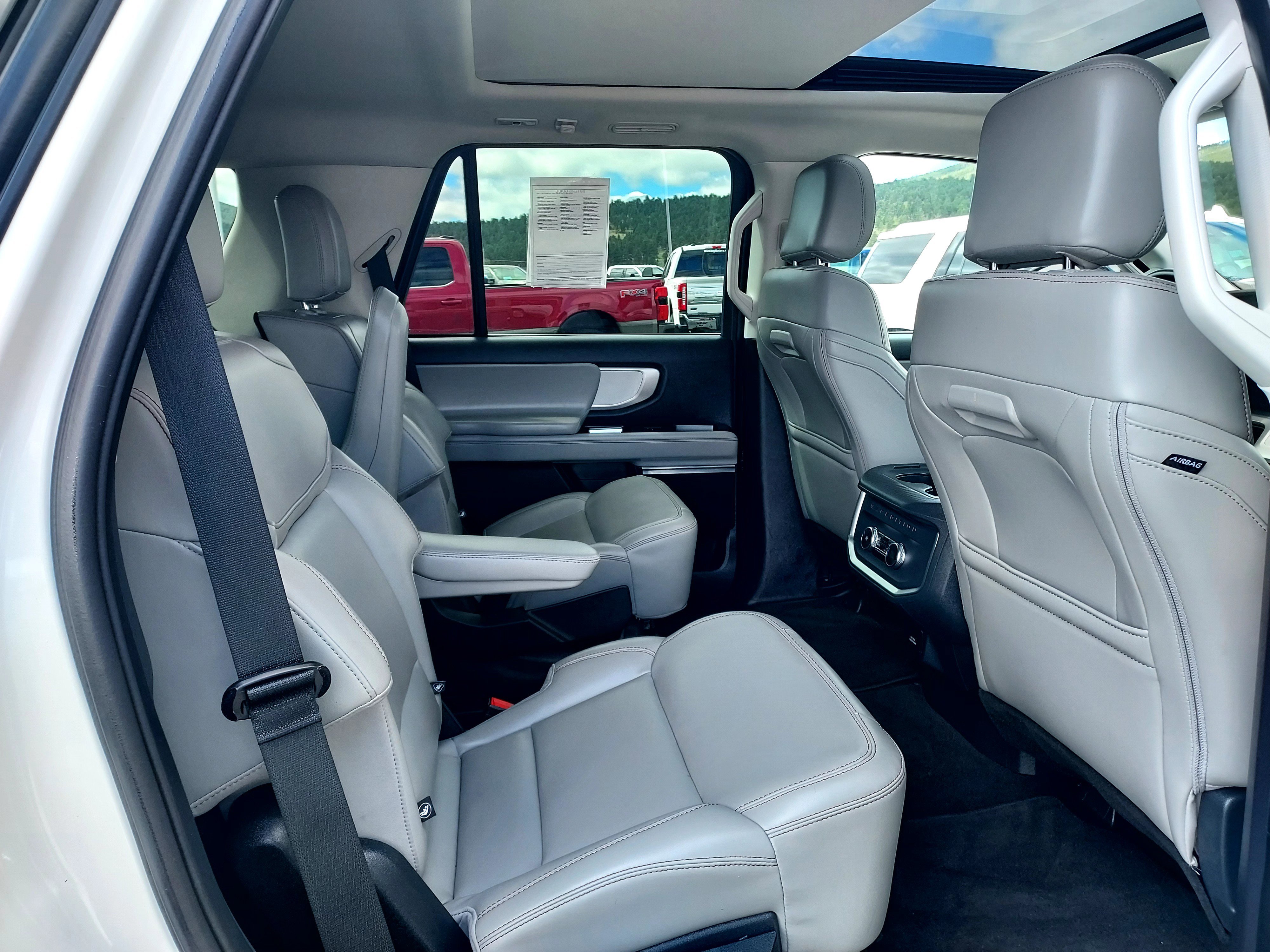 Used 2025 White Ford Active image 23