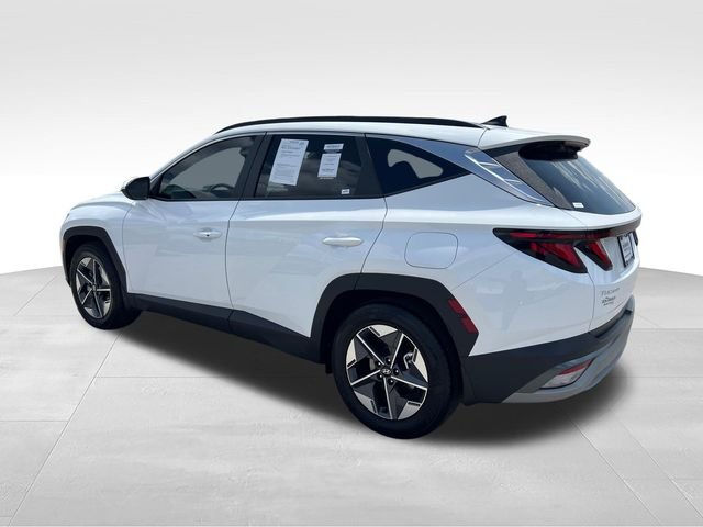 Used 2026 White Hyundai SEL image 3