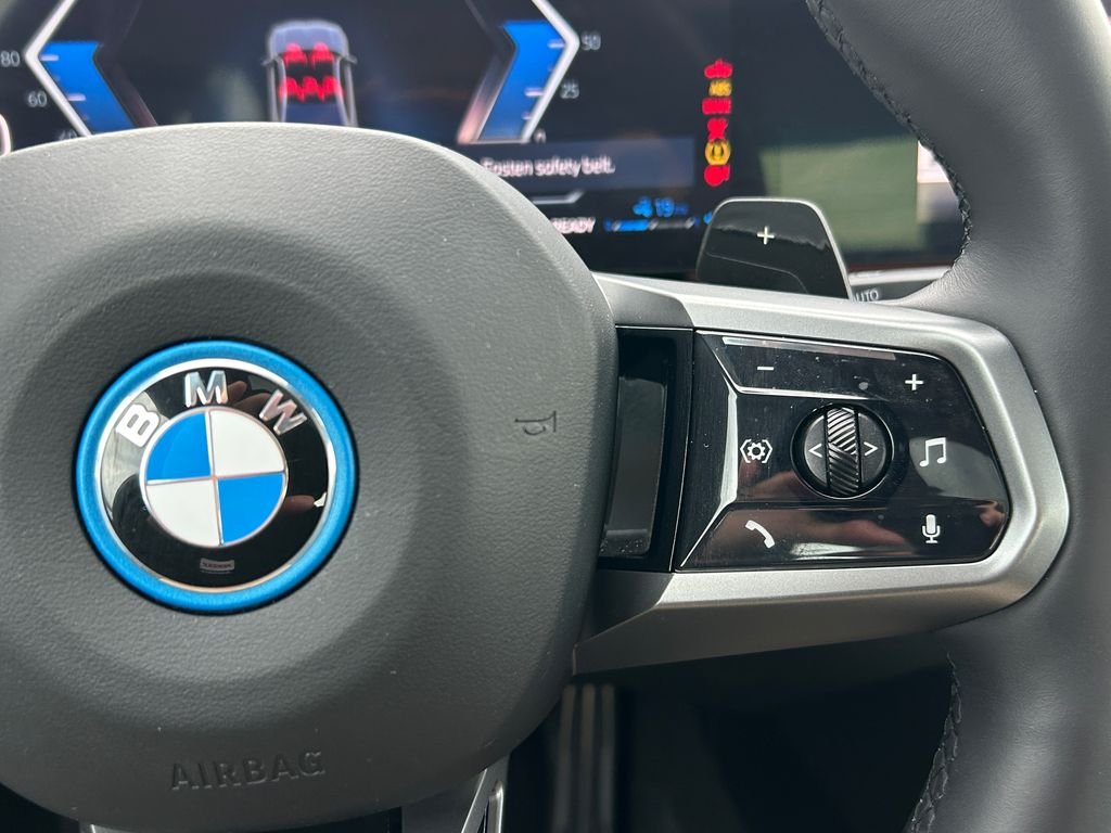 Used 2026 Brooklyn Grey Metallic BMW 550e xDrive image 20