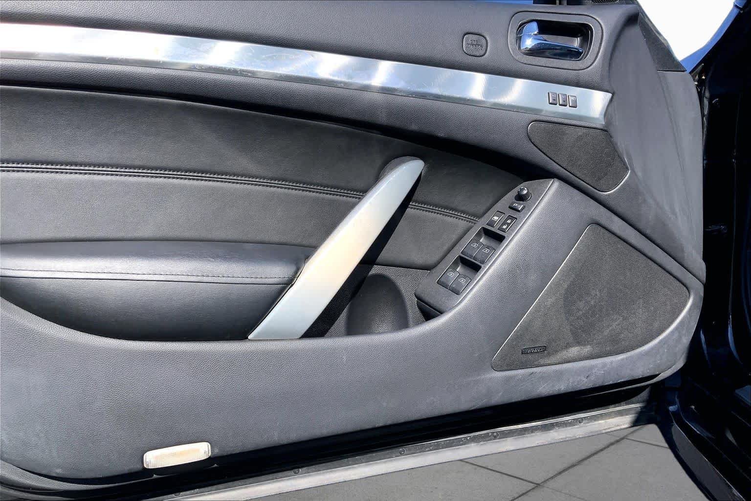 Used 2014 Black Obsidian INFINITI  image 21