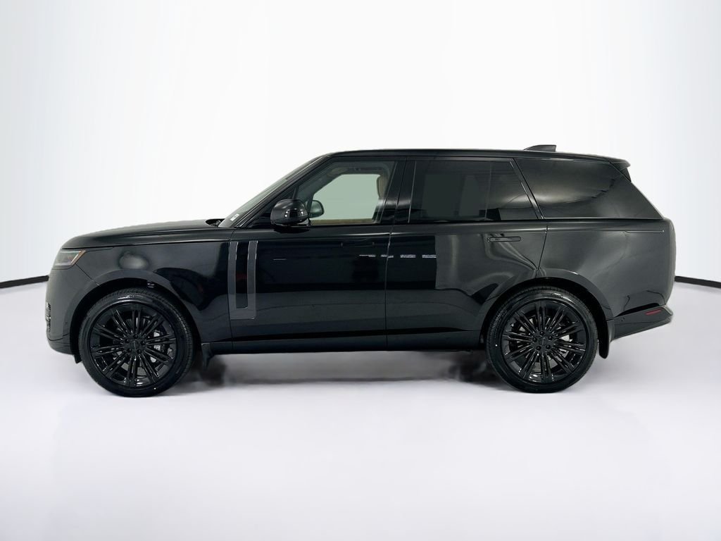 New 2026 Santorini Black Land Rover SE image 8