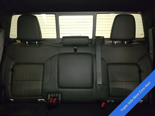 Used 2025 Summit White Chevrolet High Country image 27