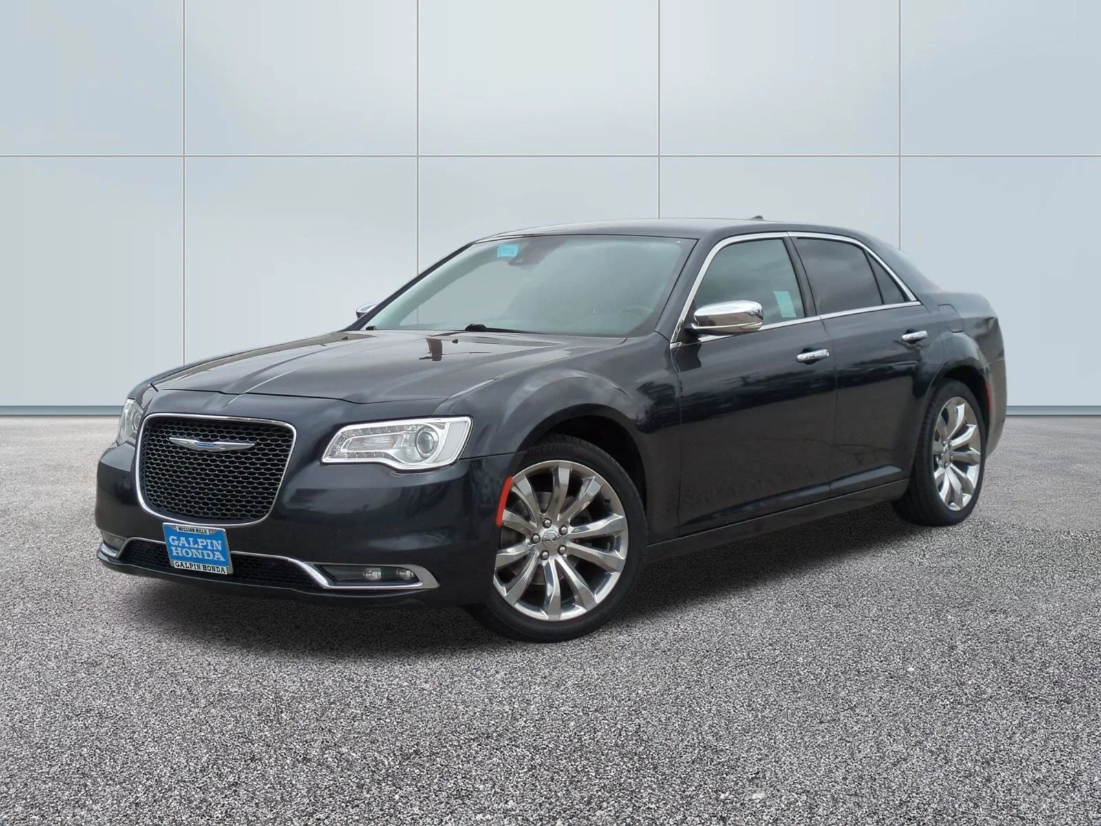 2018 Chrysler 300
