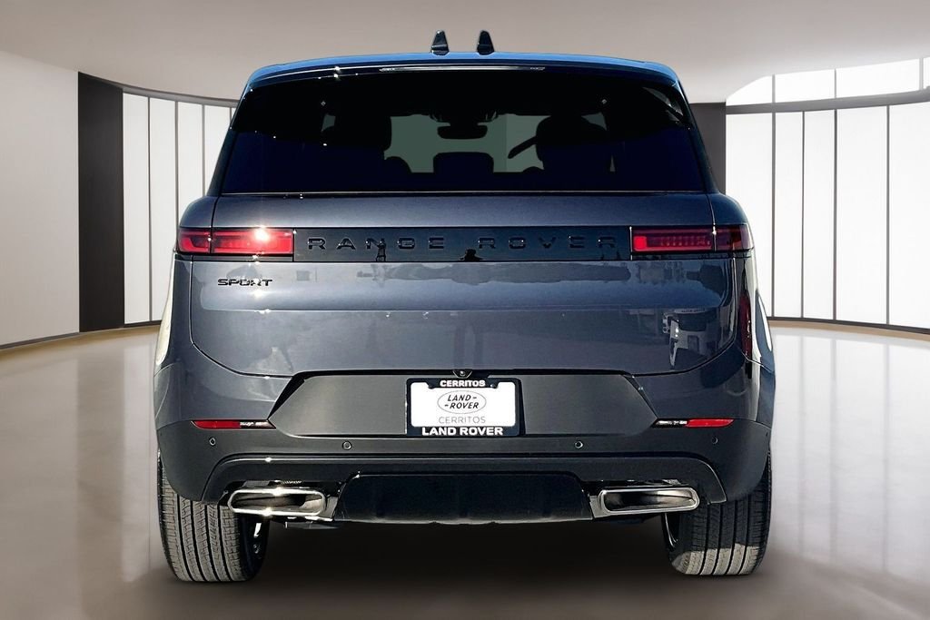 New 2026 VARESINE BLUE Land Rover SE image 4