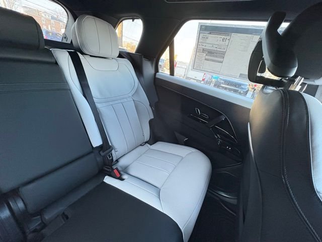 New 2026 Carpathian Grey Land Rover Dynamic SE image 36