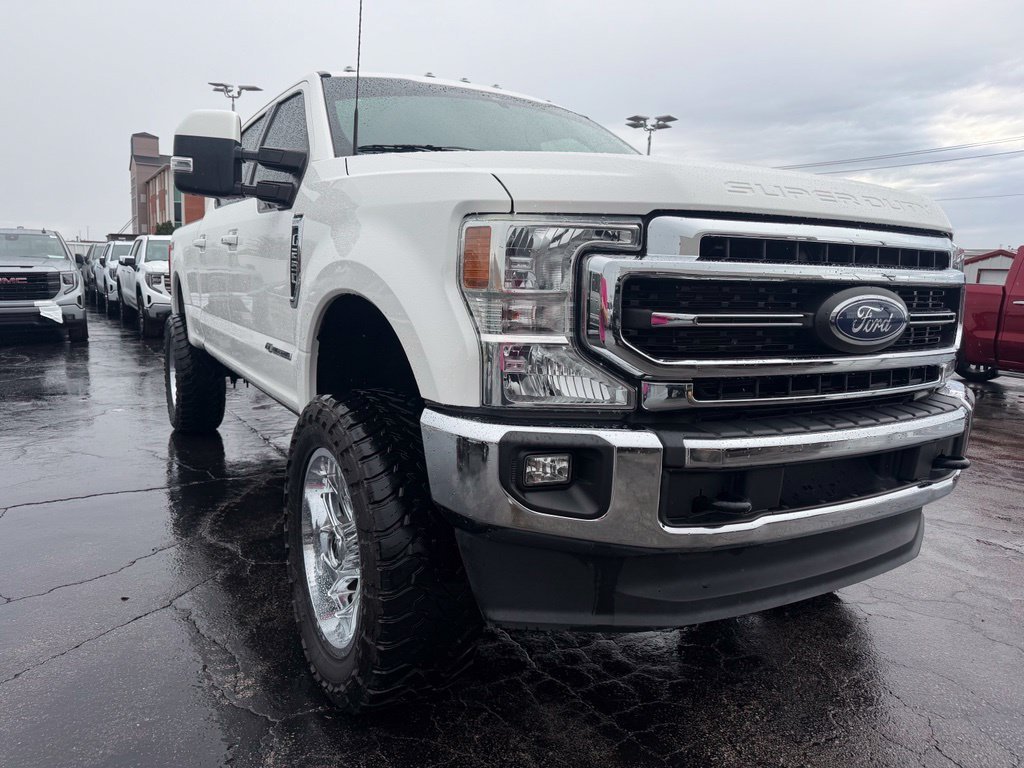 Used 2022 White Ford Lariat image 5