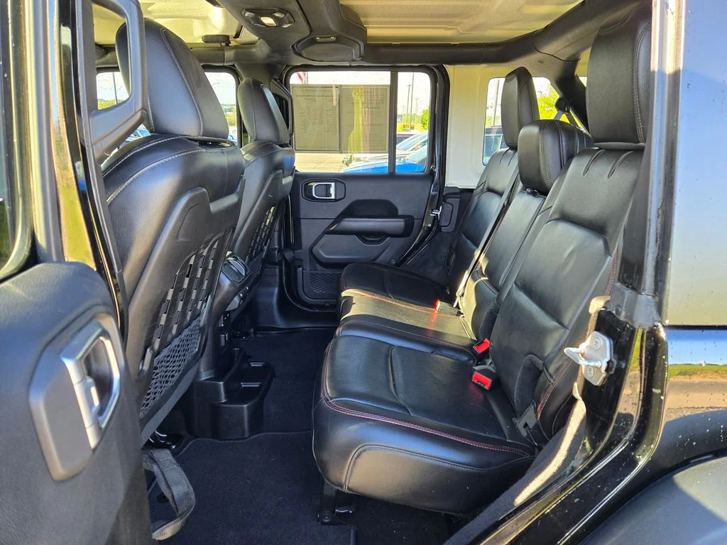Used 2018 Black Jeep Unlimited Rubicon image 30
